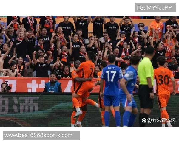 国安球迷热情助阵足协杯期待现场见证球队夺冠铁路出行服务便捷无忧