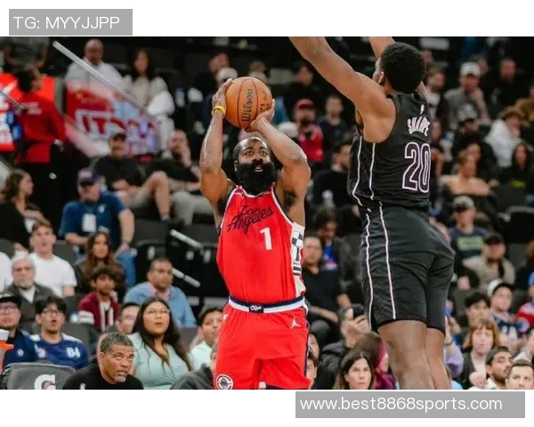 小卡回应与哈登合砍70分并非球队目标强调胜利才是关键